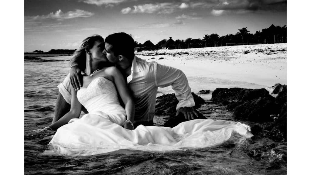  wedding couple on beach 
