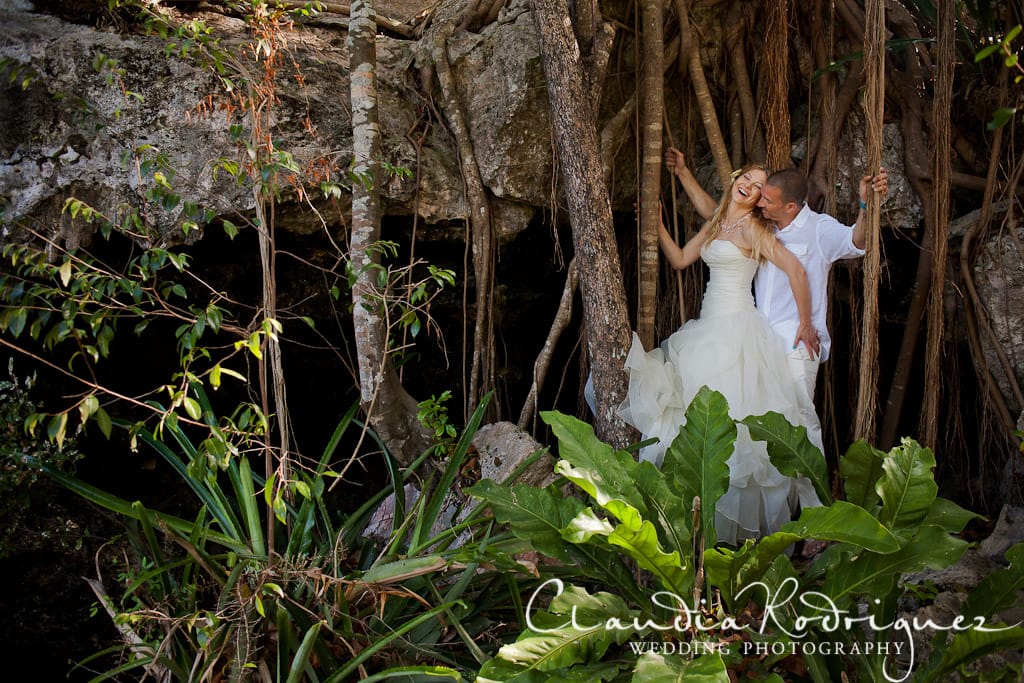 Claudia Rodriguez Wedding couple in jungle setting Liz Moore destination Weddings Loves this picture