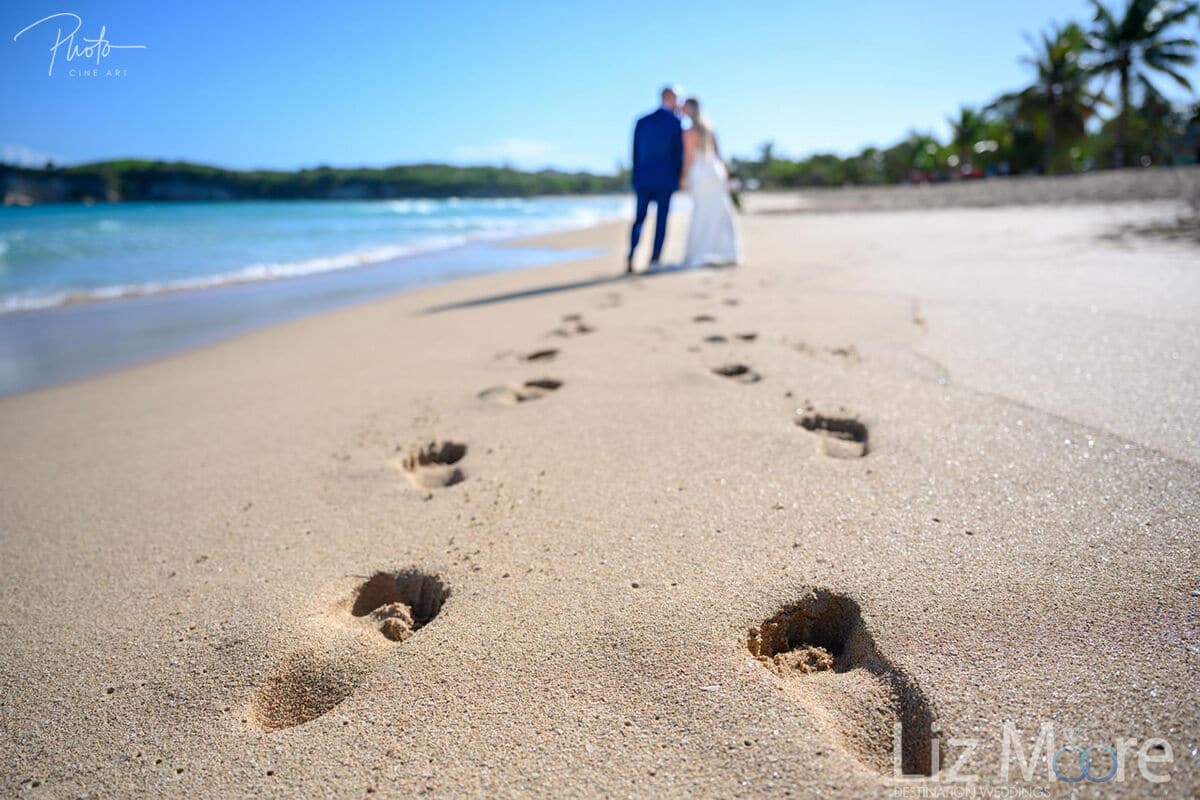 Wedding couple on the beach 