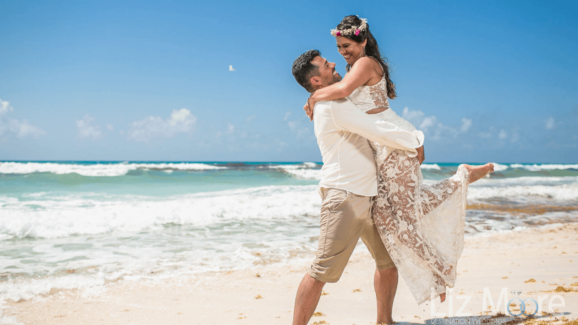 Destination-Wedding Couple - Mexico