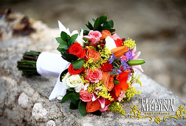 6 burst of colour in bridal bouquet