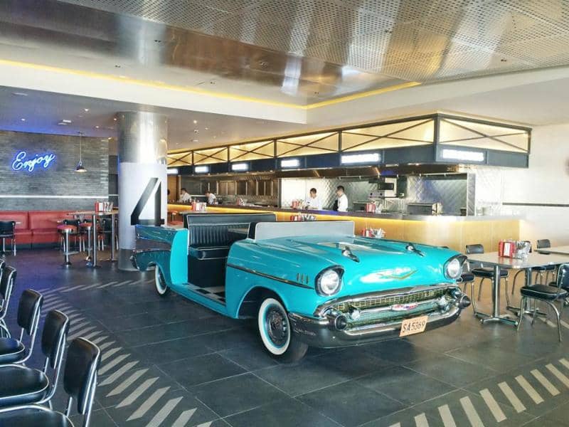10 Chevy's welcome to old style dining