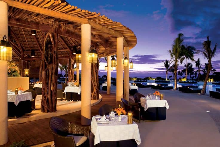 12 Oceana Restaurant for your wedding reception