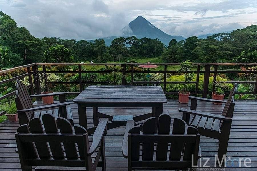 Arenal-Lodge-Outdoor-Sitting-Area.jpg