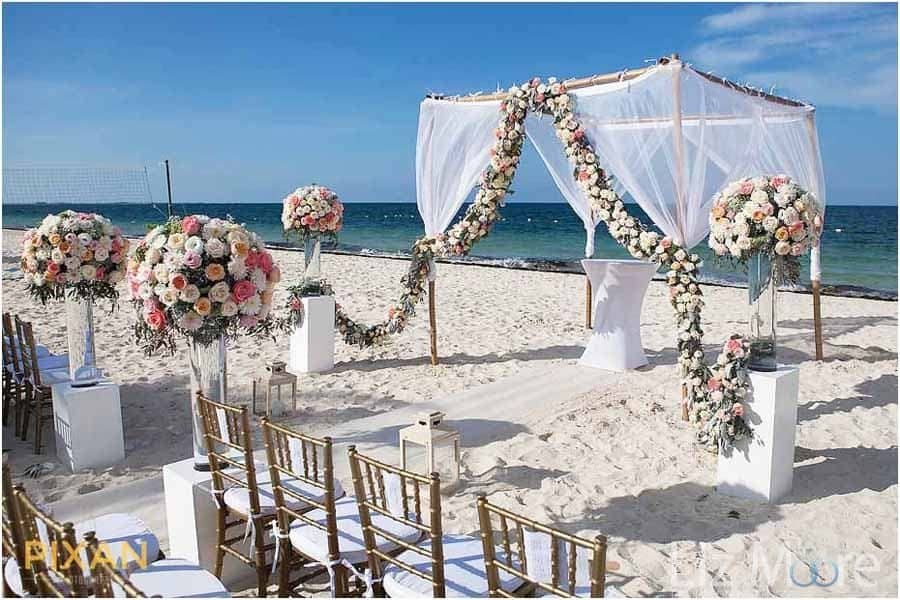 Finest-Playa-Mujeres-beach-wedding-decor.jpg