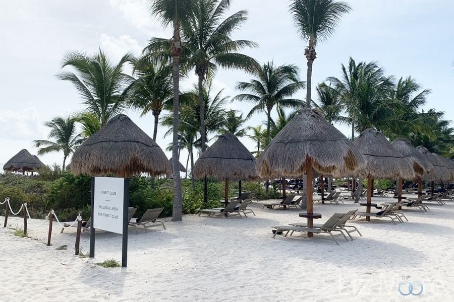 Finest-Playa-Mujeres-club-section-beach-cabanas.jpg