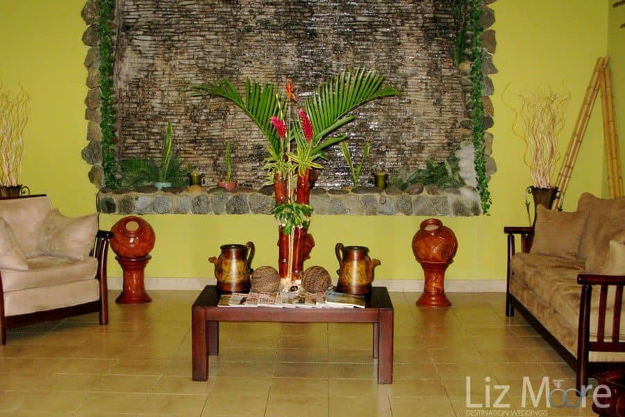 Four-Seasons-Costa-Rica-Papagayo-lounge-area.jpg