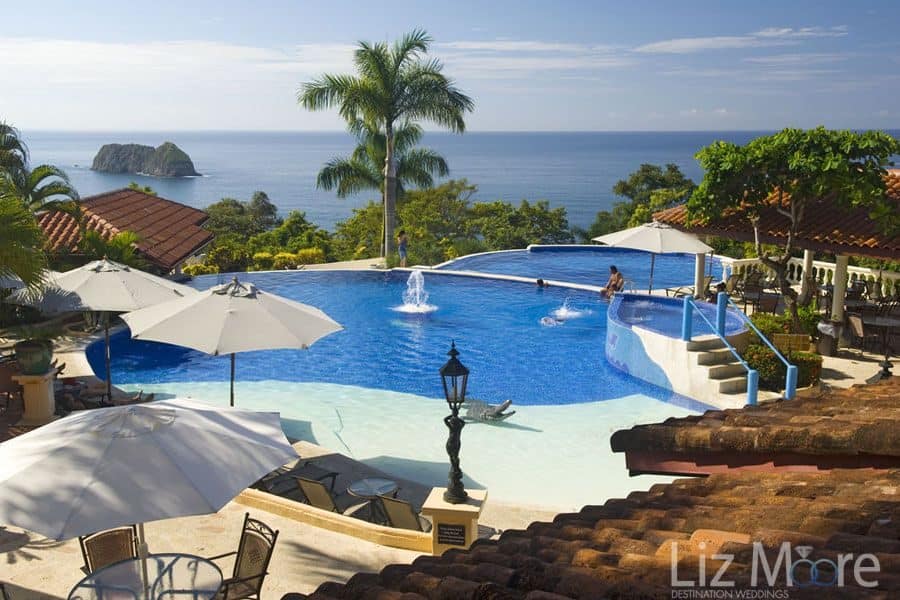 Hotel-Parador-Resort-Spa-pool-area.jpg