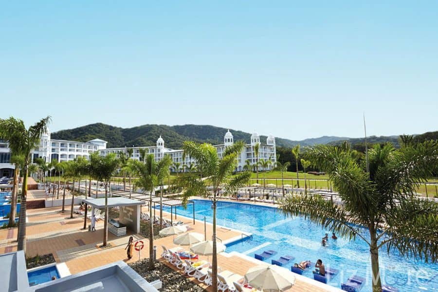 Hotel-Riu-Palace-pool-view.jpg