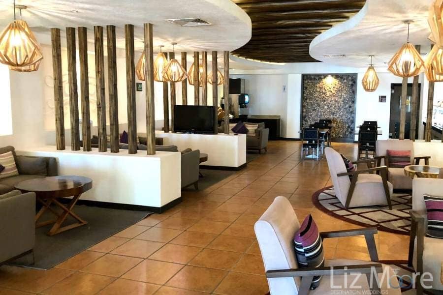 Hyatt-Ziva-Los-Cabos-Lounge.jpg