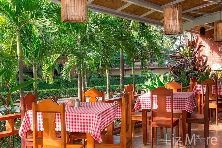 Tamarindo-Diria-Beach-restaurant-dining-area.jpg