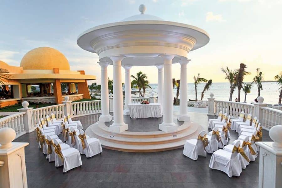 mayan-beach-barcelo-hotels-altar-wedding54-103881.jpg